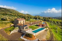 Enchanting farmhouse in Maremma overlooking the sea