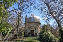 18th century château with outbuildings for renovation near Aix-en-Provence town center