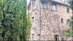 Borghetto di Pierle with pool and cottages, Cortona, Arezzo – Tuscany