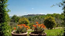 Il Casaletto country-house with garden and olive grove, Orvieto, Terni