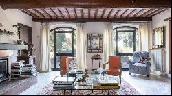 The Artist's House with pool, olive grove and views of Siena - Tuscany