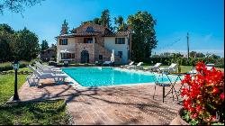 Unique country resorts with two pools, Castiglione del Lago – Umbria