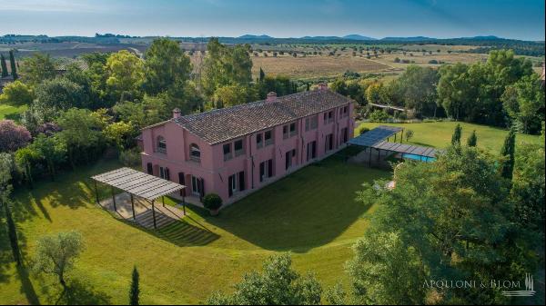 XIX Century House Inside an Exclusive and Unique Estate in Magliano