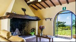 Country hamlet in Val d'Orcia, Sarteano, Siena - Tuscany