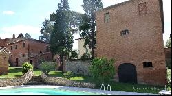 Historic Villa with Country House, Sinalunga, Siena - Tuscany