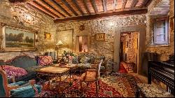 Casale con Laghetto, Cortona, Arezzo - Tuscany