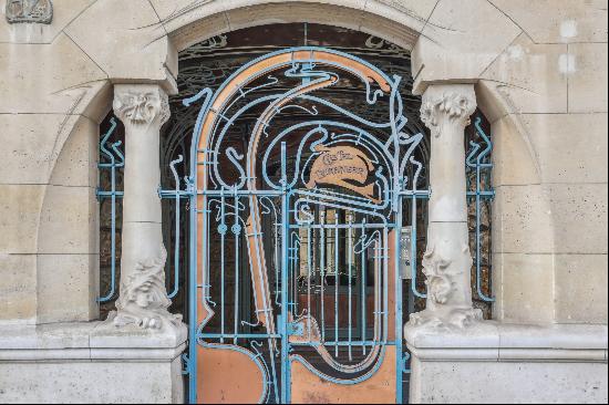 Paris XVI - La Fontaine - Castel Béranger