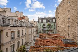 Paris V - Family and reception apartment place du Panthéon