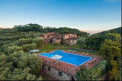 Exclusive Villas on the Tuscan hills