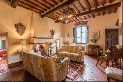 Exclusive Villas on the Tuscan hills