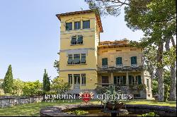 LIBERTY VILLA WITH POOL FOR SALE IN AREZZO, TUSCANY