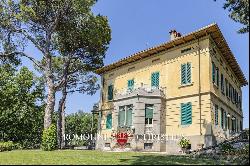 LIBERTY VILLA WITH POOL FOR SALE IN AREZZO, TUSCANY