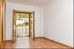 Spacious town house with pool for sale in Calvia, Mallorca, Calvia 07184