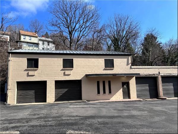 736 Chartiers Ave, West End PA 15220