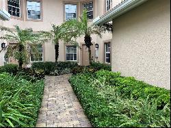 9195 Michael CIR #1301, Naples FL 34113