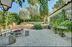 Six-Fours Les Plages - Provençal Mas with Pool and Landscaped Garden