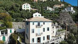 Sea-Front Villa with pool and elevator, Zoagli, Genoa – Liguria