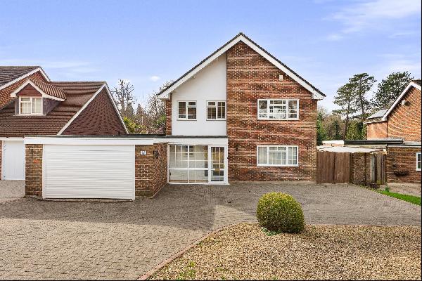 A four-bedroom detached family home,  just 0.4 miles from Sevenoaks High Street and 0.7 mi