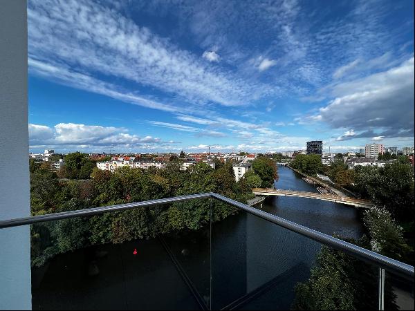 Outstanding 2-bedroom apartment in a central location of Berlin.