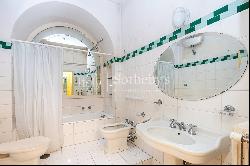 Charming penthouse with terraces in Prime Rome central Area