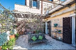 Charming penthouse with terraces in Prime Rome central Area