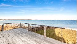 Flying Point Beach Cottage on Mecox Bay