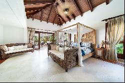 Punta Aguila # 41-42: Extraordinary Mansion with outstanding Golf Views