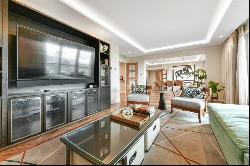 Penthouse , Ashburn Place, London, London SW74LL