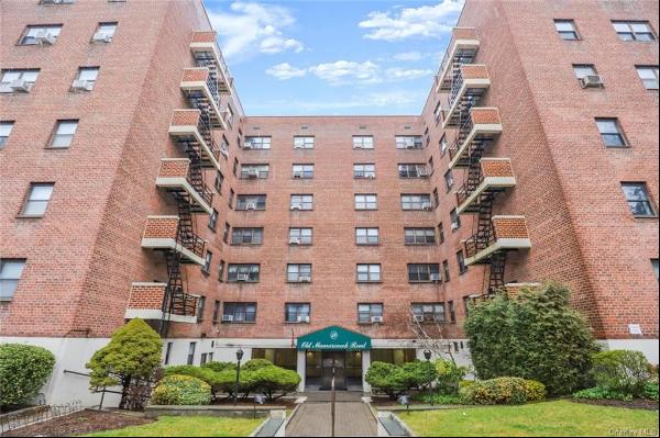 19 Old Mamaroneck Road #2N, White Plains NY 10605