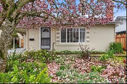 301 Orangewood Drive, Healdsburg CA 95448