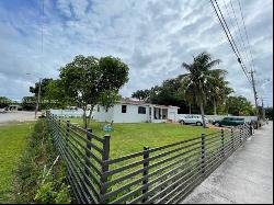 1100 NW 151st St, Miami FL 33169