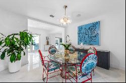 2550 Flamingo Dr, Miami Beach FL 33140