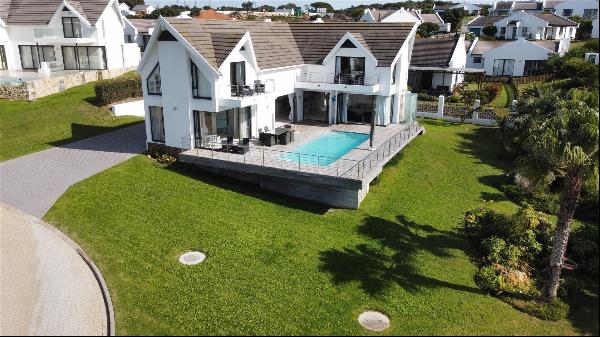 Elegance with Wow-Factor in St Francis Bay Village