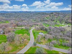 23000 Darkhorse Drive, Auburn, CA 95602