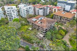 Golf and Garden Views Apartment