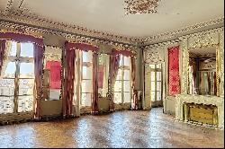 MONTPELLIER - HISTORIC CENTER - EXCEPTIONAL APARTMENT WITH GARAGE