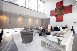 Beautiful Luxury Home in Madrid