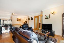 Terraced house, 4 bedrooms, for Sale