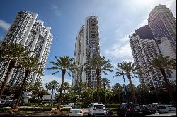 18101 Collins Ave Unit 5504, Sunny Isles Beach FL 33160