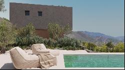 Sustainable Villa with Panoramic Views: Elegance and Environmental Awareness