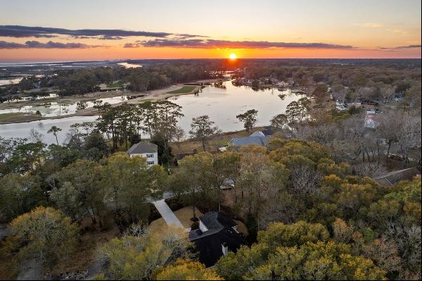 422 Lakeshore Drive, Sunset Beach, NC 28468