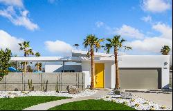 Exceptional custom Brian Foster Designs home, minutes from downtown Palm Springs