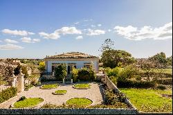 Historic 19th century villa nestled in the Modican countryside