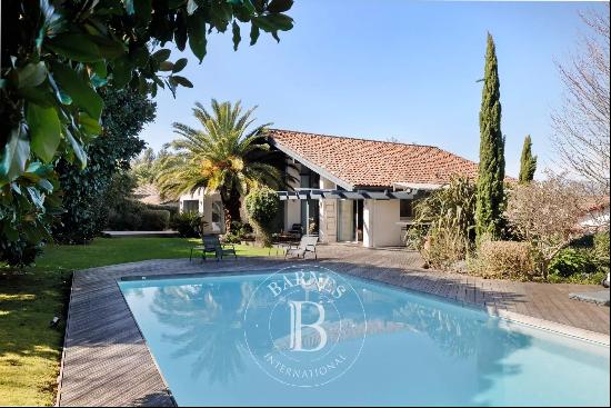 SIMONE - Renovated family villa, tastefully decorated, heated pool - 4 bedrooms & 3 bathro