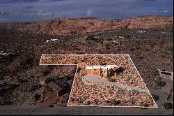 Stunning Southwestern Home in Moab, Offering Breathtaking Views