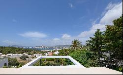 Modern villa with sea views in Cap Martinet