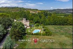 BOUTIQUE HOTEL FOR SALE IN SAN GIMIGNANO, TUSCANY