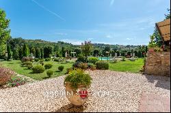 Tuscany - BOUTIQUE HOTEL FOR SALE IN SAN GIMIGNANO