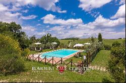 Tuscany - 145-HA ORGANIC ESTATE FOR SALE IN VAL D'ORCIA, PIENZA