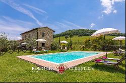 Tuscany - 145-HA ORGANIC ESTATE FOR SALE IN VAL D'ORCIA, PIENZA